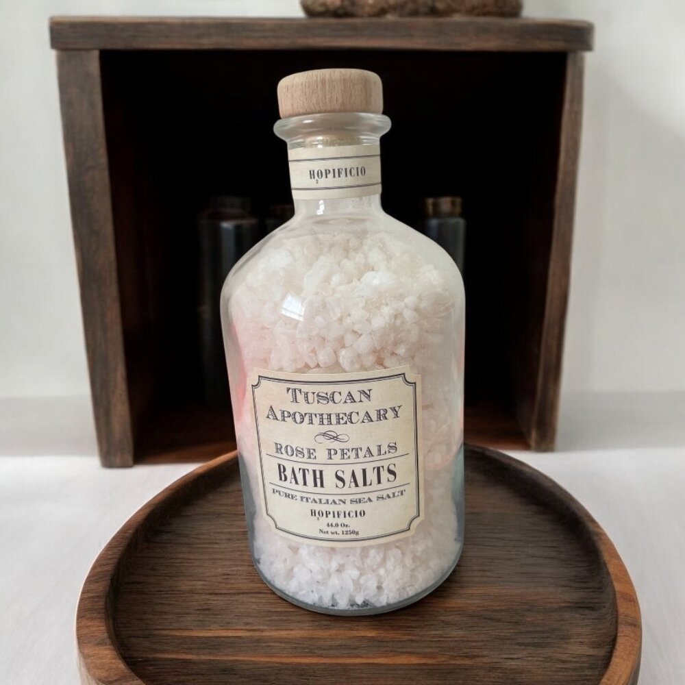 Hopificio Tuscan Apothecary Rose Petals Bath Salts 40.5 oz in Glass Bottle